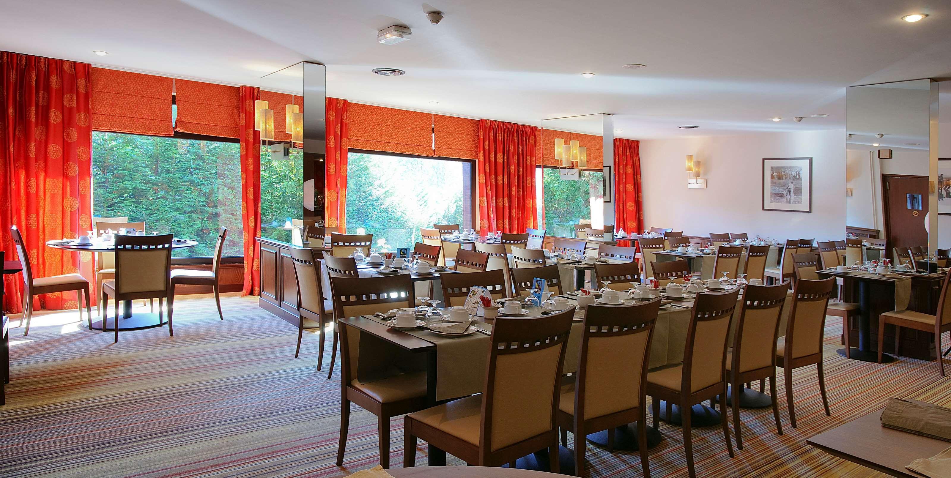 Best Western Plus Hostellerie Du Vallon Трувиль-сюр-Мер Ресторан фото